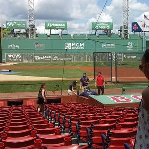 Meet your Posher, Noemis